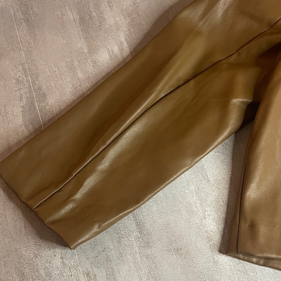 Faux Tan Leather cropped Jacket/blazer- size L - Picture 8 of 11